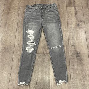 American Eagle Next Level Stretch  Distressed High Rise GrayJeans Size 6